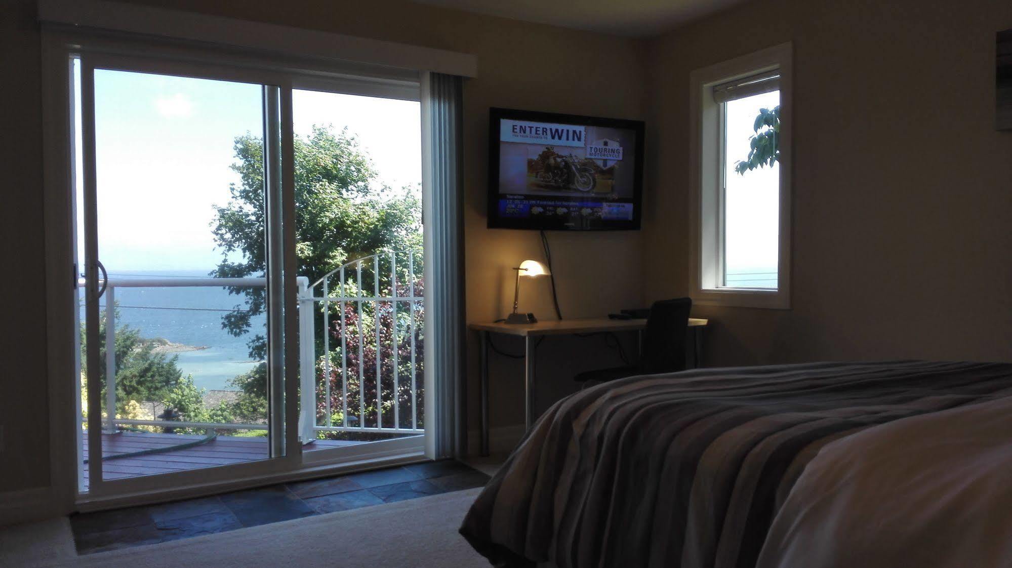 Nanaimo Ocean View Bed & Breakfast ภายนอก รูปภาพ